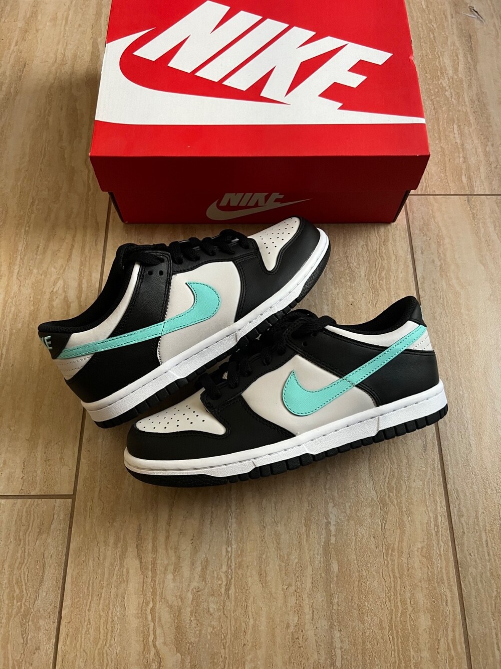 Dunk Low GS 'Light Bone Tropical Twist' Size 4.5y (New + Fast Shipping)